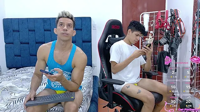 JoseRumbero26 online show from November 22, 2025, 12:09 am