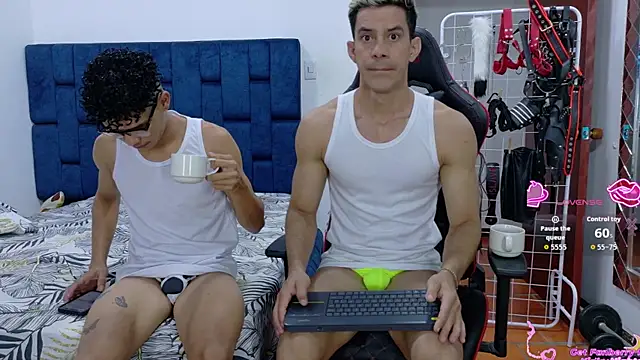 JoseRumbero26 online show from November 25, 2025, 12:16 pm