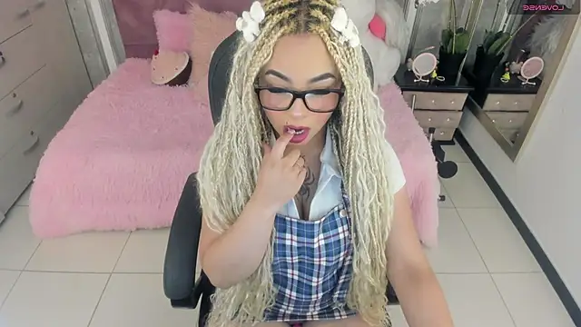 conny  curly online show from January 9, 2026, 12:52 pm