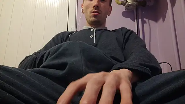 Snapshot of _Hocthus_ chatting on January 14, 2025, 4:29 pm Hocthus online show from January 14, 2025, 4:29 pm