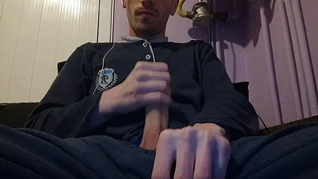 Snapshot of _Hocthus_ chatting on January 15, 2025, 5:47 pm Hocthus online show from January 15, 2025, 5:47 pm