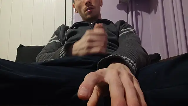Snapshot of _Hocthus_ chatting on January 22, 2025, 4:23 pm Hocthus online show from January 22, 2025, 4:23 pm