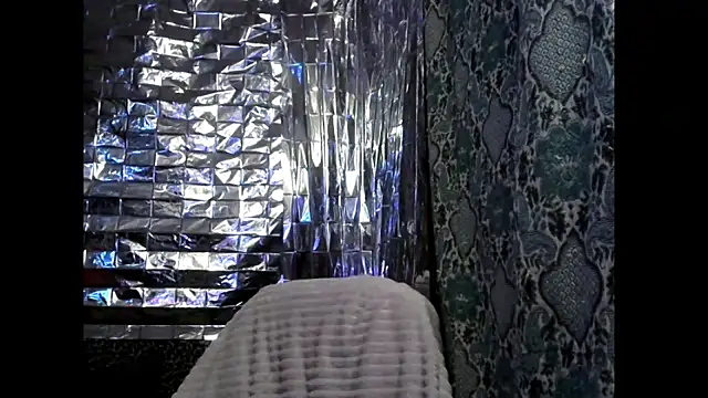 Snapshot of wLESLYMOSw chatting on February 1, 2026, 7:34 pm wLESLYMOSw online show from February 1, 2026, 7:34 pm