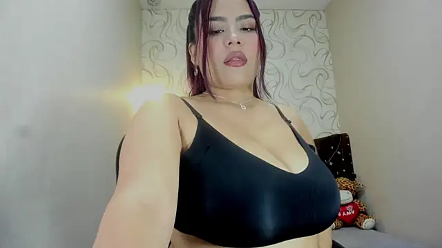 Snapshot of moniquehicks chatting on February 25, 2026, 7:56 pm moniquehicks online show from February 25, 2026, 7:56 pm