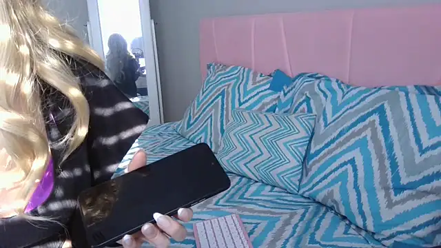 Wishgoddes online show from January 12, 2026, 6:24 pm