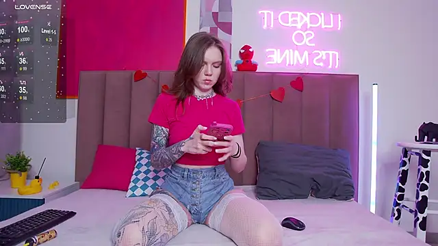 Snapshot of lessysweety chatting on March 18, 2025, 3:09 am lessysweety online show from March 18, 2025, 3:09 am