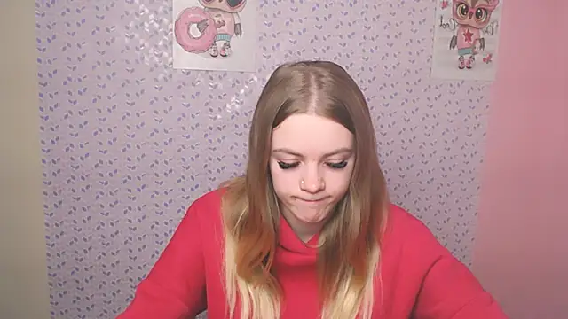 Snapshot of AliceFlirtt_ chatting on December 13, 2024, 4:16 pm AliceFlirtt online show from December 13, 2024, 4:16 pm