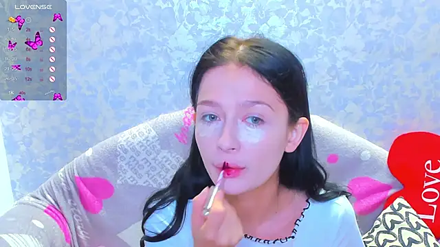 Vanessa Florence online show from September 26, 2025, 1:20 am