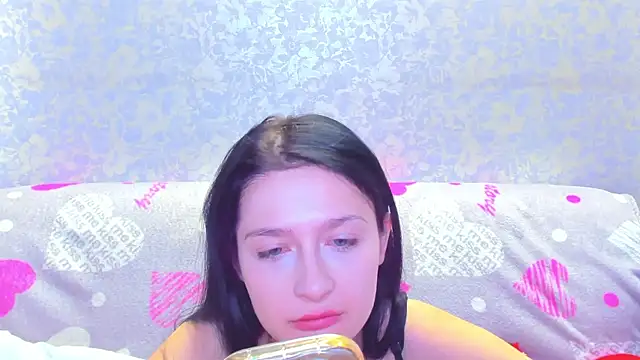 Vanessa Florence online show from December 18, 2025, 1:55 am