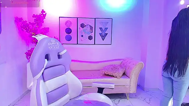 Snapshot of Kaori_ayu chatting on October 17, 2025, 12:30 pm Kaori ayu online show from October 17, 2025, 12:30 pm