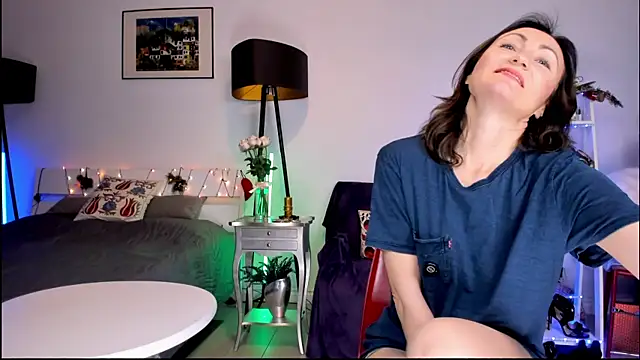 MissAliciaFD online show from December 11, 2024, 5:37 pm