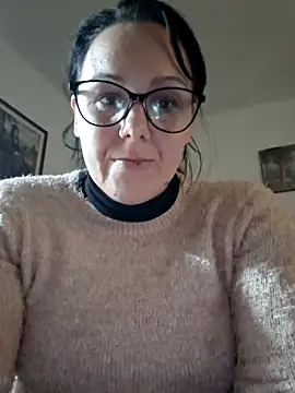 Snapshot of fekete_demon chatting on December 22, 2025, 7:44 pm fekete demon online show from December 22, 2025, 7:44 pm