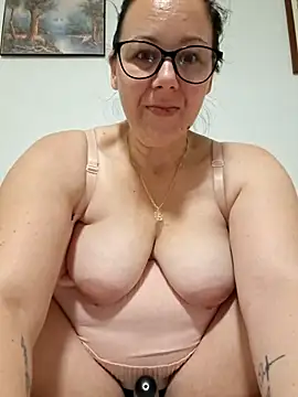 Snapshot of fekete_demon chatting on January 17, 2026, 8:52 am fekete demon online show from January 17, 2026, 8:52 am