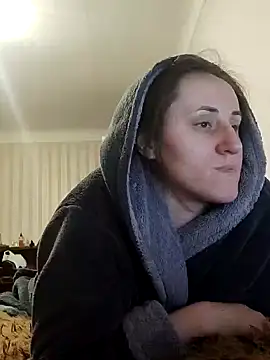 emeli moon online show from January 24, 2025, 8:43 pm