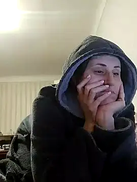 emeli moon online show from January 29, 2025, 11:35 pm