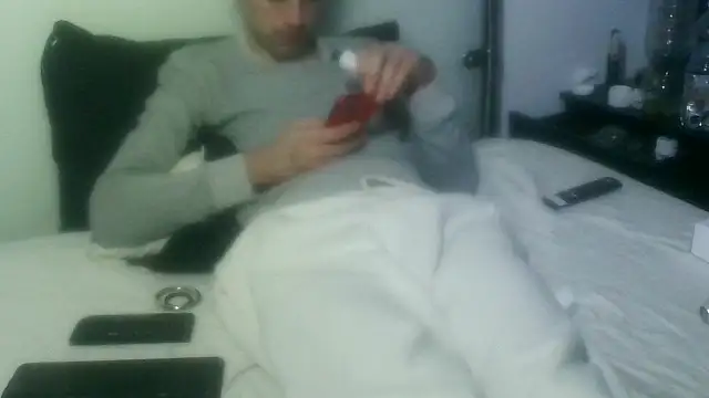 Snapshot of VersGuy24 chatting on January 7, 2026, 6:27 am VersGuy24 online show from January 7, 2026, 6:27 am