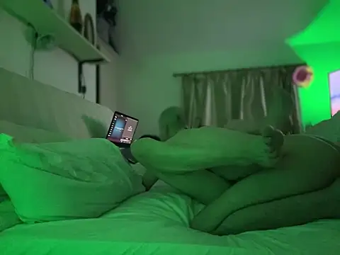 Snapshot of VersGuy24 chatting on February 18, 2026, 5:36 am VersGuy24 online show from February 18, 2026, 5:36 am