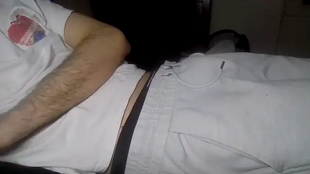 Snapshot of VersGuy24 chatting on March 9, 2026, 3:38 pm VersGuy24 online show from March 9, 2026, 3:38 pm