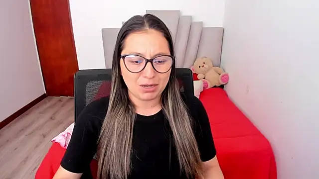 samantha  wilson online show from April 13, 2026, 4:12 pm