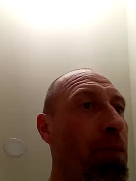 Snapshot of El_Gizmo chatting on March 20, 2025, 8:53 am El Gizmo online show from March 20, 2025, 8:53 am