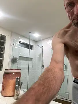 El Gizmo online show from November 1, 2025, 8:49 am