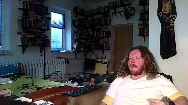 sunr1sa online show from December 5, 2025, 3:09 pm