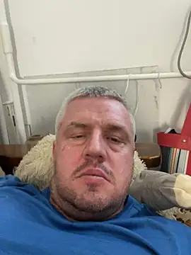 Snapshot of Evolite123 chatting on March 6, 2025, 2:18 pm Evolite123 online show from March 6, 2025, 2:18 pm