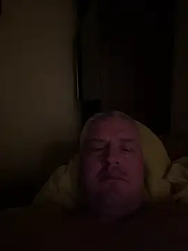 Snapshot of Evolite123 chatting on March 9, 2025, 9:14 pm Evolite123 online show from March 9, 2025, 9:14 pm