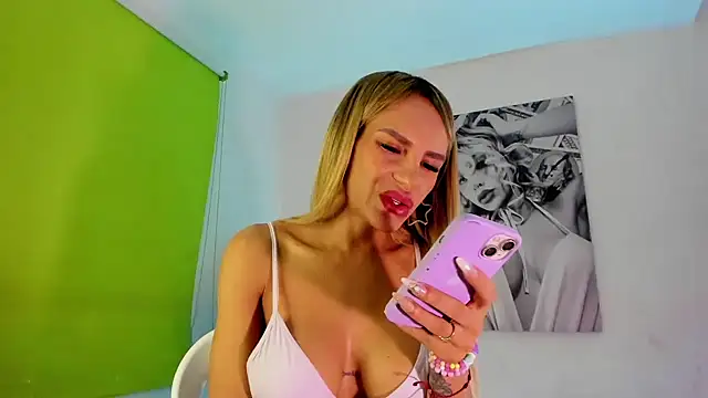 Snapshot of _juliana_star_ chatting on January 23, 2025, 10:22 pm juliana star online show from January 23, 2025, 10:22 pm