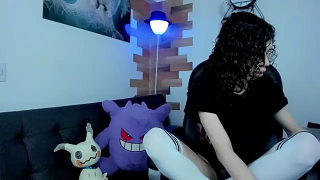 Angel Dust18 online show from December 14, 2024, 7:57 pm