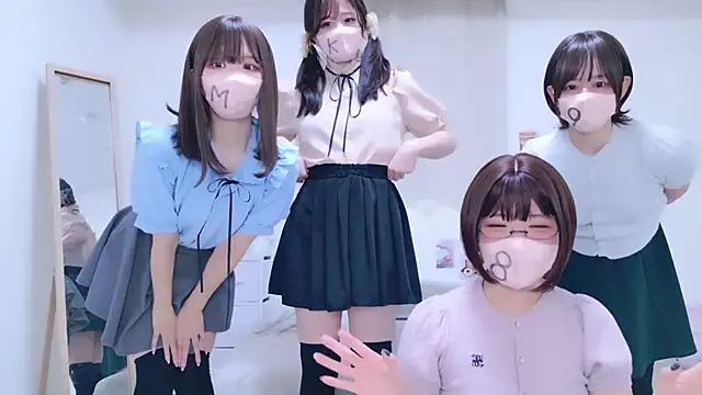 841 yayoi online show from October 25, 2025, 4:31 am