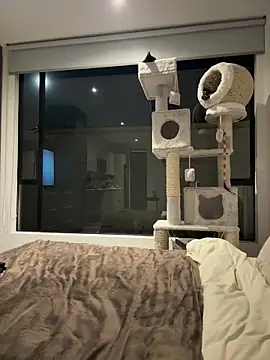 Snapshot of Rae_Lil_White chatting on November 6, 2025, 12:33 am Rae Lil White online show from November 6, 2025, 12:33 am