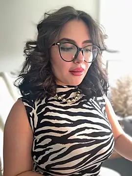 Snapshot of sukhakunis1 chatting on September 18, 2025, 4:09 pm sukhakunis1 online show from September 18, 2025, 4:09 pm