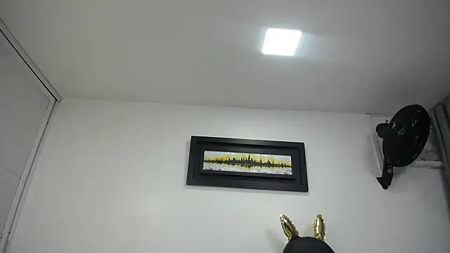 dayadubey  online show from March 14, 2025, 10:07 am