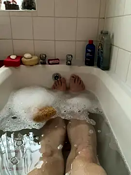 Russell1508 online show from November 10, 2025, 3:11 pm