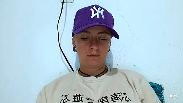 tomboyblue online show from January 22, 2025, 11:21 pm