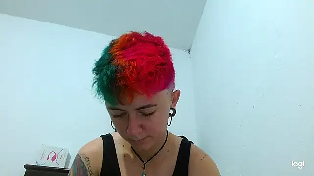 tomboyblue online show from February 14, 2025, 1:40 pm