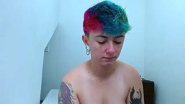 tomboyblue online show from November 7, 2025, 3:45 pm