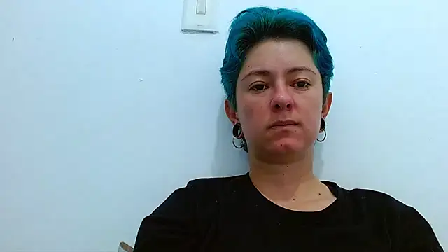 Snapshot of tomboyblue chatting on March 15, 2026, 12:44 pm tomboyblue online show from March 15, 2026, 12:44 pm