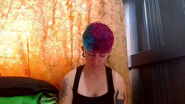 tomboyblue online show from May 23, 2026, 4:44 pm
