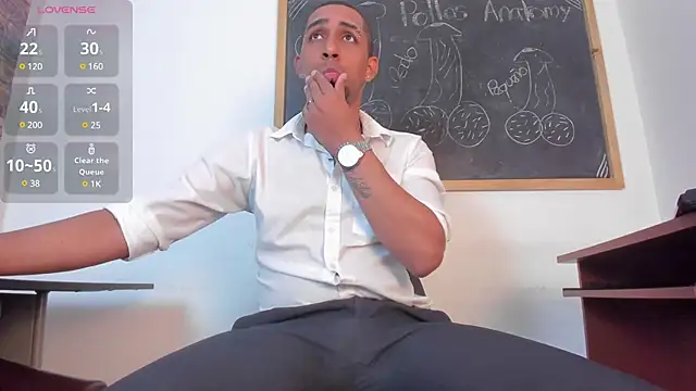 Snapshot of Paolo_johnson chatting on March 19, 2025, 11:39 am Paolo johnson online show from March 19, 2025, 11:39 am