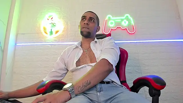 Paolo johnson online show from December 1, 2025, 4:34 pm