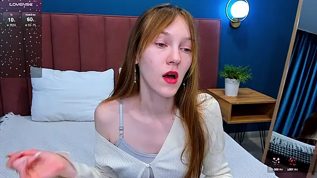 Snapshot of VanillaKelly chatting on February 26, 2025, 12:16 am VanillaKelly online show from February 26, 2025, 12:16 am