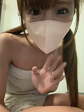 Snapshot of shihori_s2 chatting on February 13, 2026, 8:27 pm shihori s2 online show from February 13, 2026, 8:27 pm