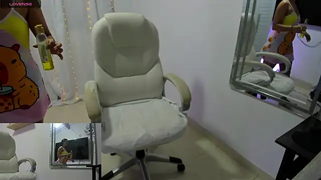 Snapshot of dahian_carter chatting on March 21, 2026, 10:20 am dahian carter online show from March 21, 2026, 10:20 am