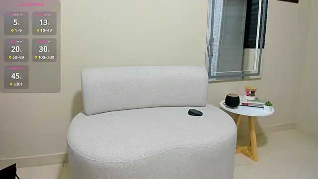 Snapshot of dahian_carter chatting on April 15, 2026, 10:11 am dahian carter online show from April 15, 2026, 10:11 am