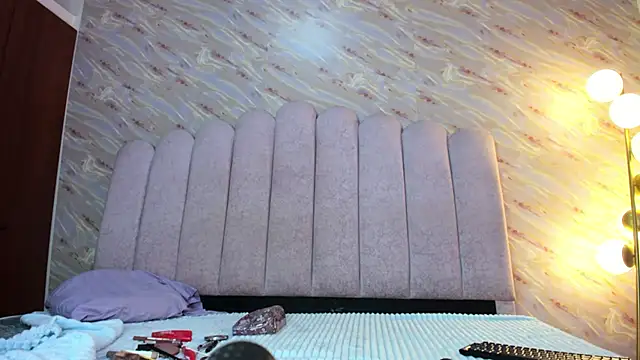 Snapshot of kathy-steven chatting on February 21, 2026, 1:17 am kathy-steven online show from February 21, 2026, 1:17 am