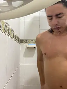 Snapshot of DanielGomez9 chatting on January 15, 2026, 1:59 pm DanielGomez9 online show from January 15, 2026, 1:59 pm