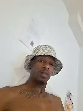 Snapshot of Puffgettingstuffed chatting on December 22, 2025, 9:28 am Puffgettingstuffed online show from December 22, 2025, 9:28 am