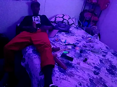 Snapshot of Puffgettingstuffed chatting on March 4, 2026, 1:39 pm Puffgettingstuffed online show from March 4, 2026, 1:39 pm